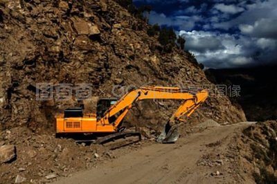 "矿山前装机图片